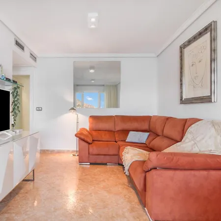 Vistas Y Playa Apartment *